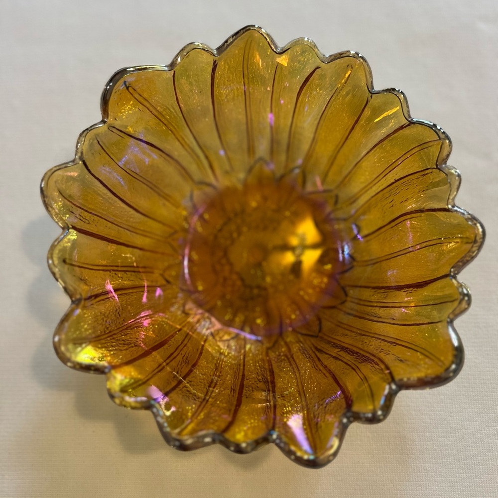 Marigold Carnival Glass, Sunflower Bowl 7"